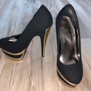 Women’s Black & Gold Heels- Qupid- Size 5.5